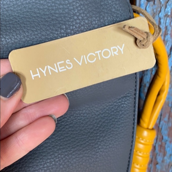 Hynes Victory Drawstring Bucket Gray Shoulder Bag - Picture 6 of 8